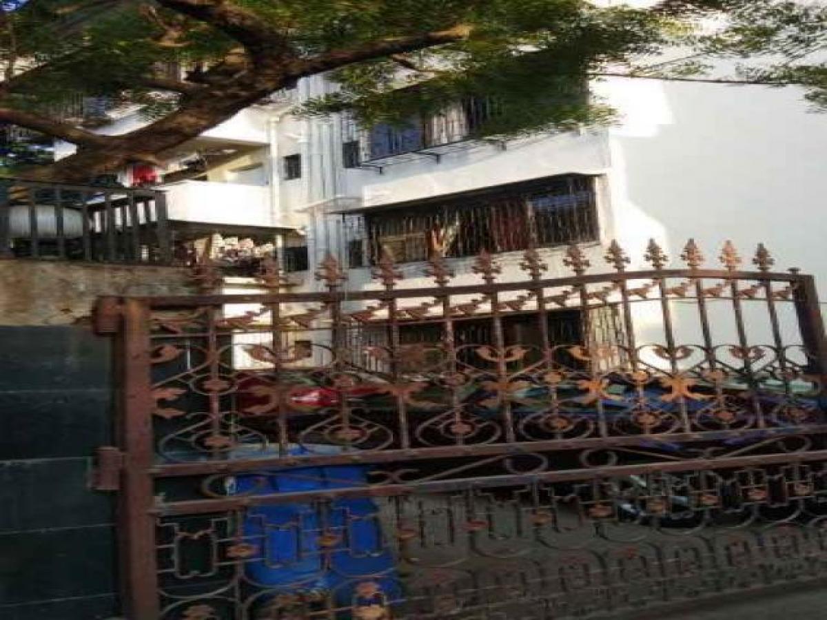 2 bedrooms House in Mumbai, India No. 19183