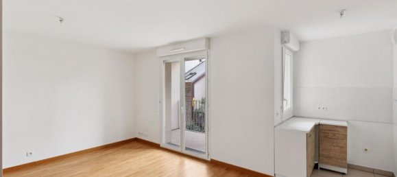 2 chambres Appartement à Ris-Orangis, France No. 334184 3