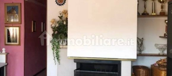 2 bedrooms Apartment in Aulla, Italy No. 122831 4