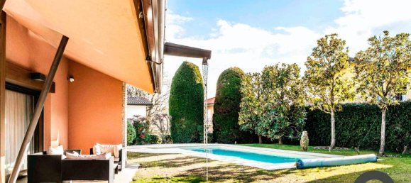 8 rooms Villa in Arcisate, Italy No. 39337 5