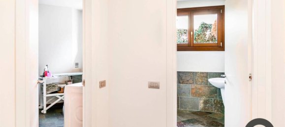 8 rooms Villa in Arcisate, Italy No. 39337 40