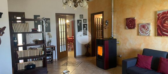 Квартира с 4 комнатами в Сассари, Италия № 38373 5