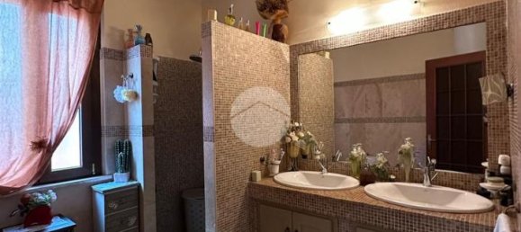 Квартира с 4 комнатами в Сассари, Италия № 38373 8