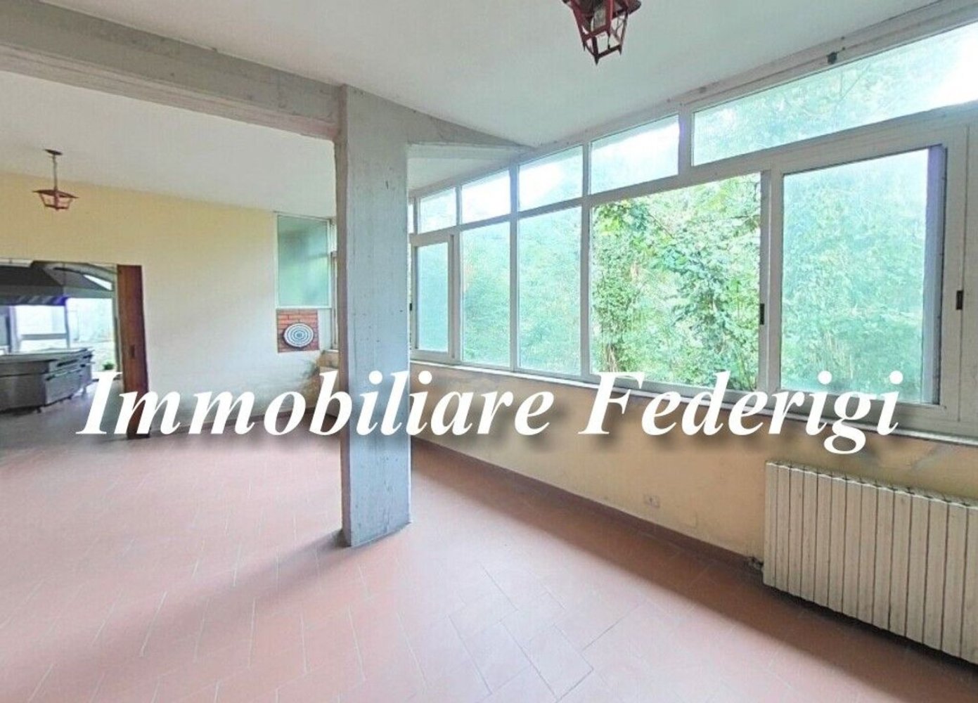 Дом с 10 комнатами в Личчана Нарди, Италия № 102089