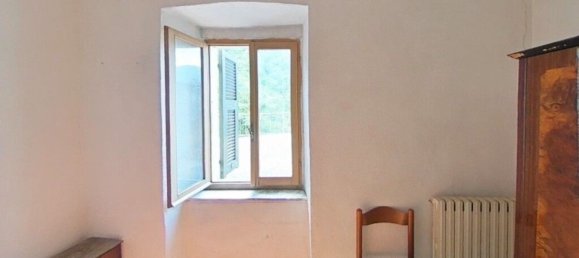 Дом с 10 комнатами в Личчана Нарди, Италия № 102089 13