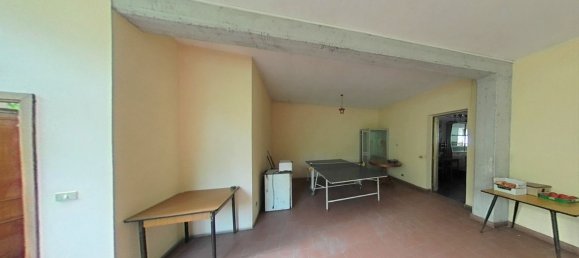 Дом с 10 комнатами в Личчана Нарди, Италия № 102089 15