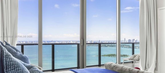 5 غرف نوم عقار تجاري في Miami, USA رقم 615796 6