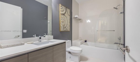 5 غرف نوم عقار تجاري في Miami, USA رقم 615796 2