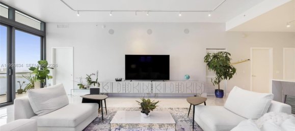 5 غرف نوم عقار تجاري في Miami, USA رقم 615796 30