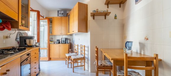 3 rooms Apartment in Rome, Italy No. 280445 8