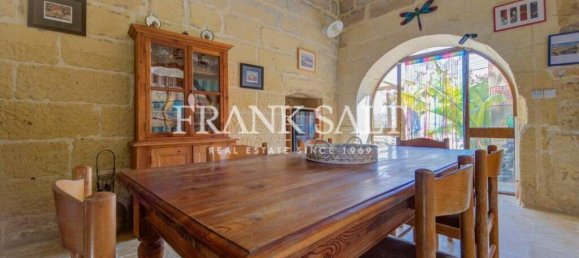 4 bedrooms Farm in Gharb, Malta No. 827 12