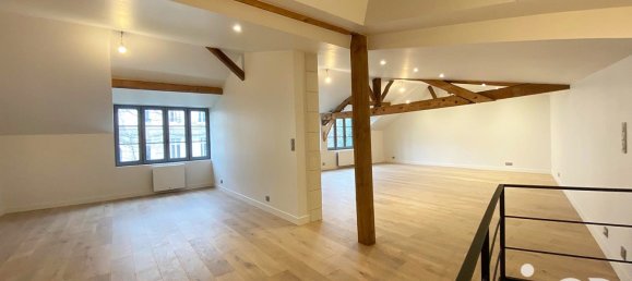 6 bedrooms House in Tours, France No. 43099 3