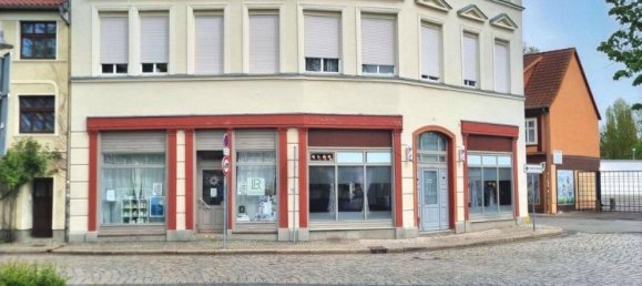 Здание 270м² в Зальцведель, Германия № 311205 2