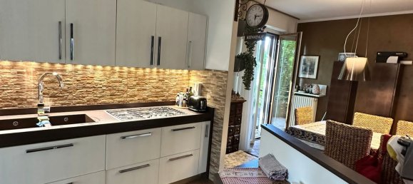 Квартира с 4 комнатами в Курно, Италия № 186126 2