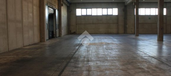 5763m² Warehouse in Luzzara, Italy No. 60478 22