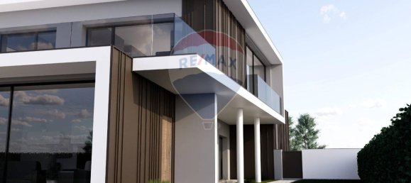 7 rooms Apartment in Maiolati Spontini, Italy No. 14941 6