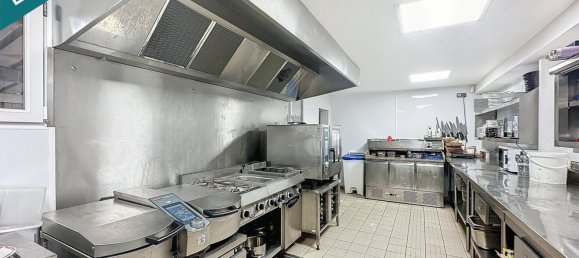 188m² Commercial property in Warmeriville, France No. 256365 5