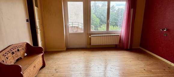 3 bedrooms House in Loire, France No. 279322 6