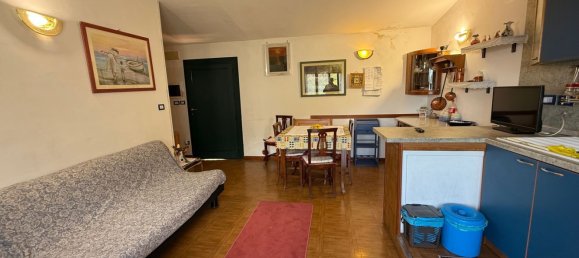 Apartamento de 5 dormitorios en Rivodutri, Italy No. 335901 8