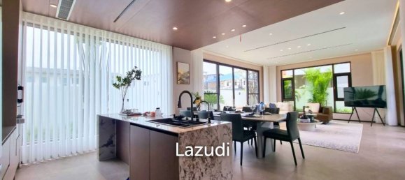 4 bedrooms Villa in Pattaya, Thailand No. 23837 2