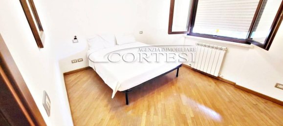 3-salle Appartement à Perugia, Italy No. 26144 6