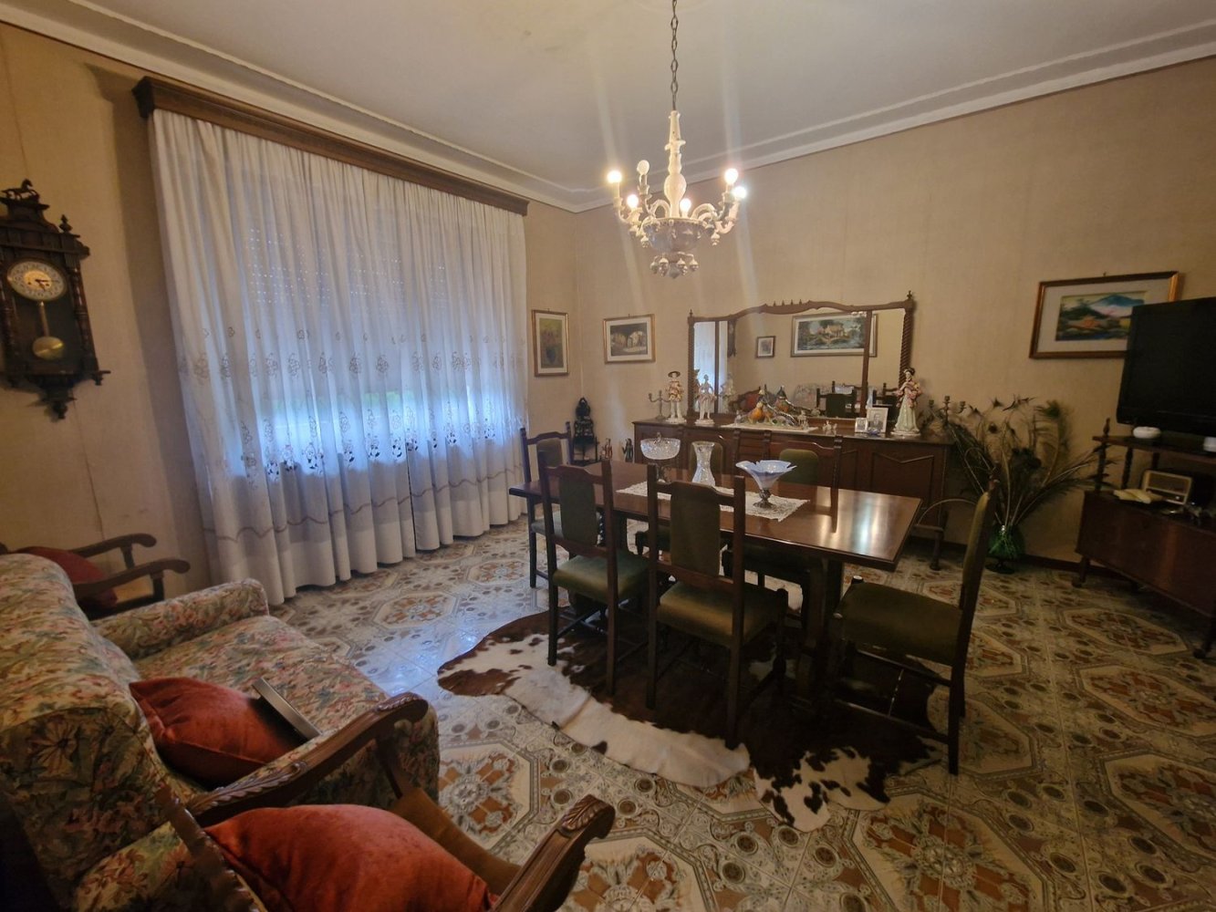 Casa de 6 habitaciónes en Viadana, Italy No. 173454