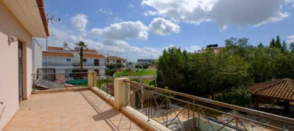 3 bedrooms Commercial property in Strovolos, Cyprus No. 19804 7