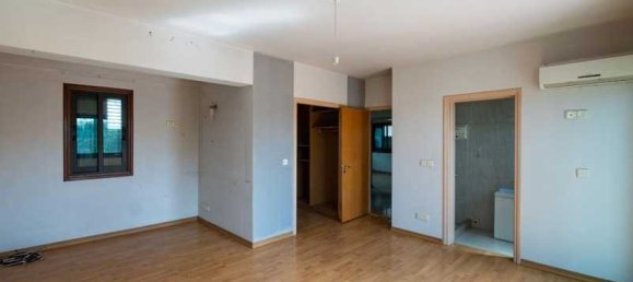 3 bedrooms Commercial property in Strovolos, Cyprus No. 19804 5