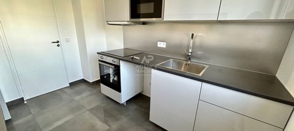 2 bedrooms Apartment in Poissy, France No. 165058 4