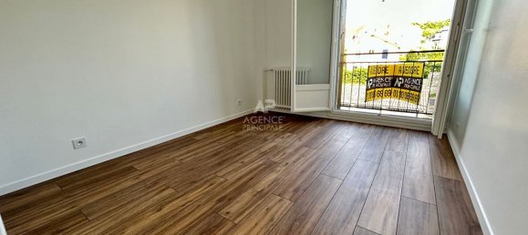 2 bedrooms Apartment in Poissy, France No. 165058 22