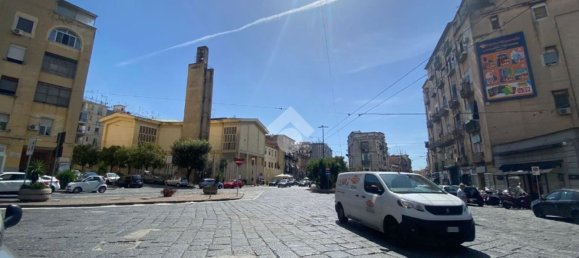 1 Schlafzimmer Wohnung in Naples, Italy, Nr. 333910 4