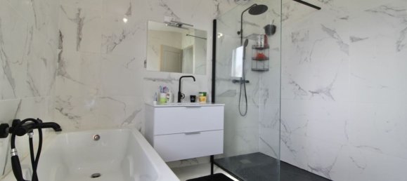 3 Schlafzimmer Haus in Courtenay, France, Nr. 68861 4