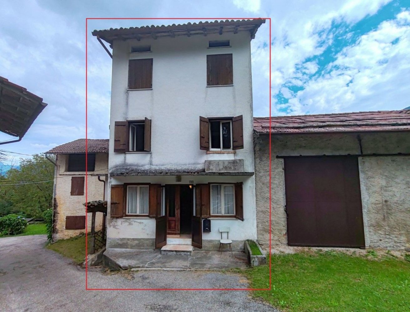 55 bedrooms House in Posina, Italy No. 336087