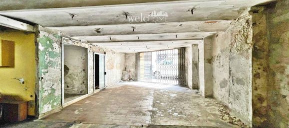 2 rooms Commercial property in Signa, Italy No. 89524 10