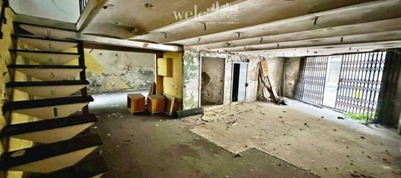 2 rooms Commercial property in Signa, Italy No. 89524 17