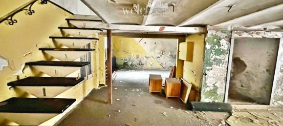 2 rooms Commercial property in Signa, Italy No. 89524 16