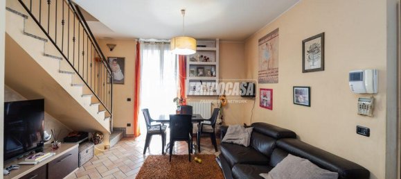 3-salle Appartement à Como, Italy No. 9117 12