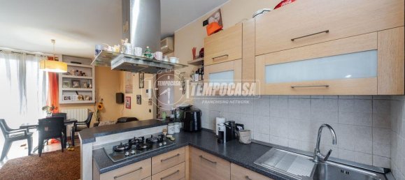 3-salle Appartement à Como, Italy No. 9117 13