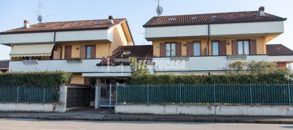 3-salle Appartement à Como, Italy No. 9117 68