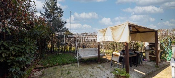 3-salle Appartement à Como, Italy No. 9117 57