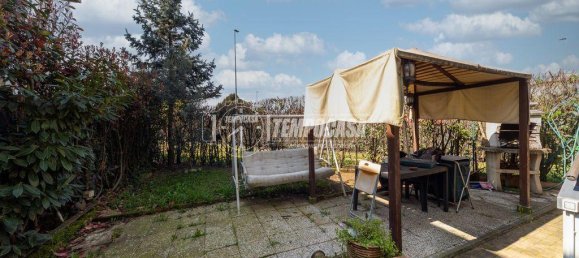 3-salle Appartement à Como, Italy No. 9117 63