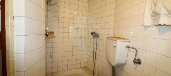 4 bedrooms House in Sao Mamede de Infesta, Portugal No. 164417 8