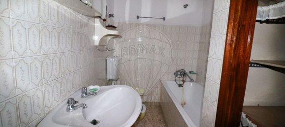 4 bedrooms House in Sao Mamede de Infesta, Portugal No. 164417 16