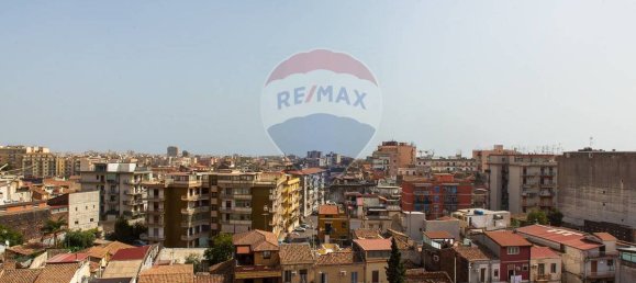 3 Schlafzimmer Wohnung in Catania, Italy, Nr. 65585 12