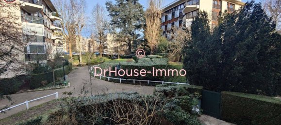 4 bedrooms Apartment in Yvelines, France No. 135455 2