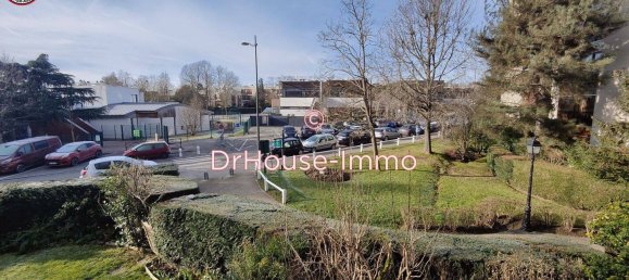 4 bedrooms Apartment in Yvelines, France No. 135455 13