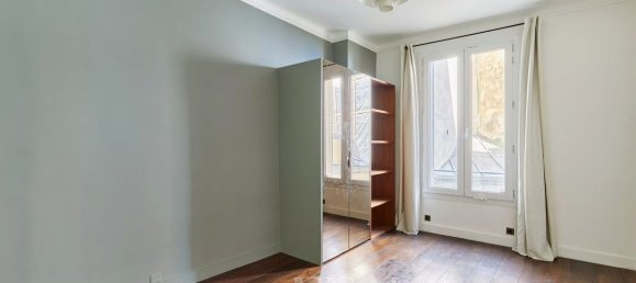 3 bedrooms Apartment in Paris, France No. 175141 4