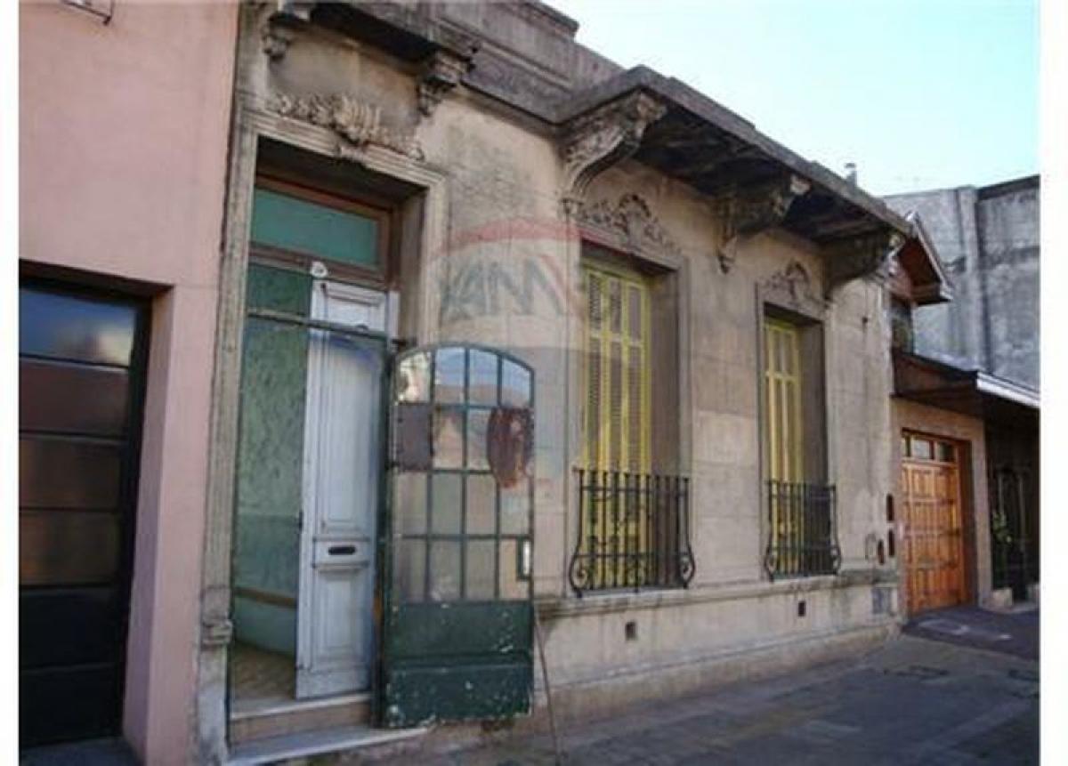  Land in Avellaneda, Argentina No. 111289