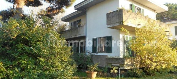 3 غرف نوم فيلا في Massa, Italy رقم 49408 25