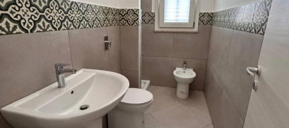 Квартира с 4 комнатами в Сан Вито Ло Капо, Италия № 83717 8